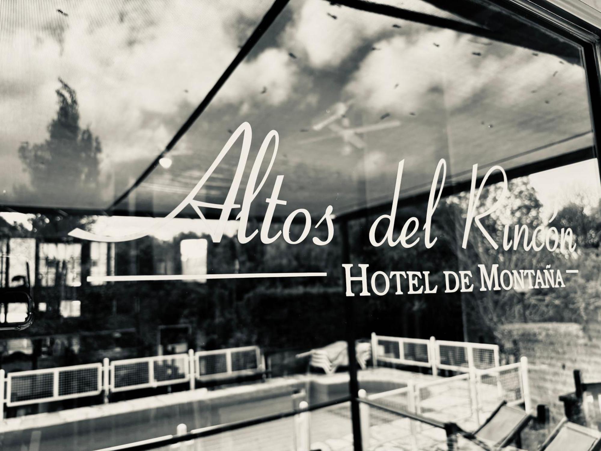 Hotel Altos Del Rincon Merlo エクステリア 写真