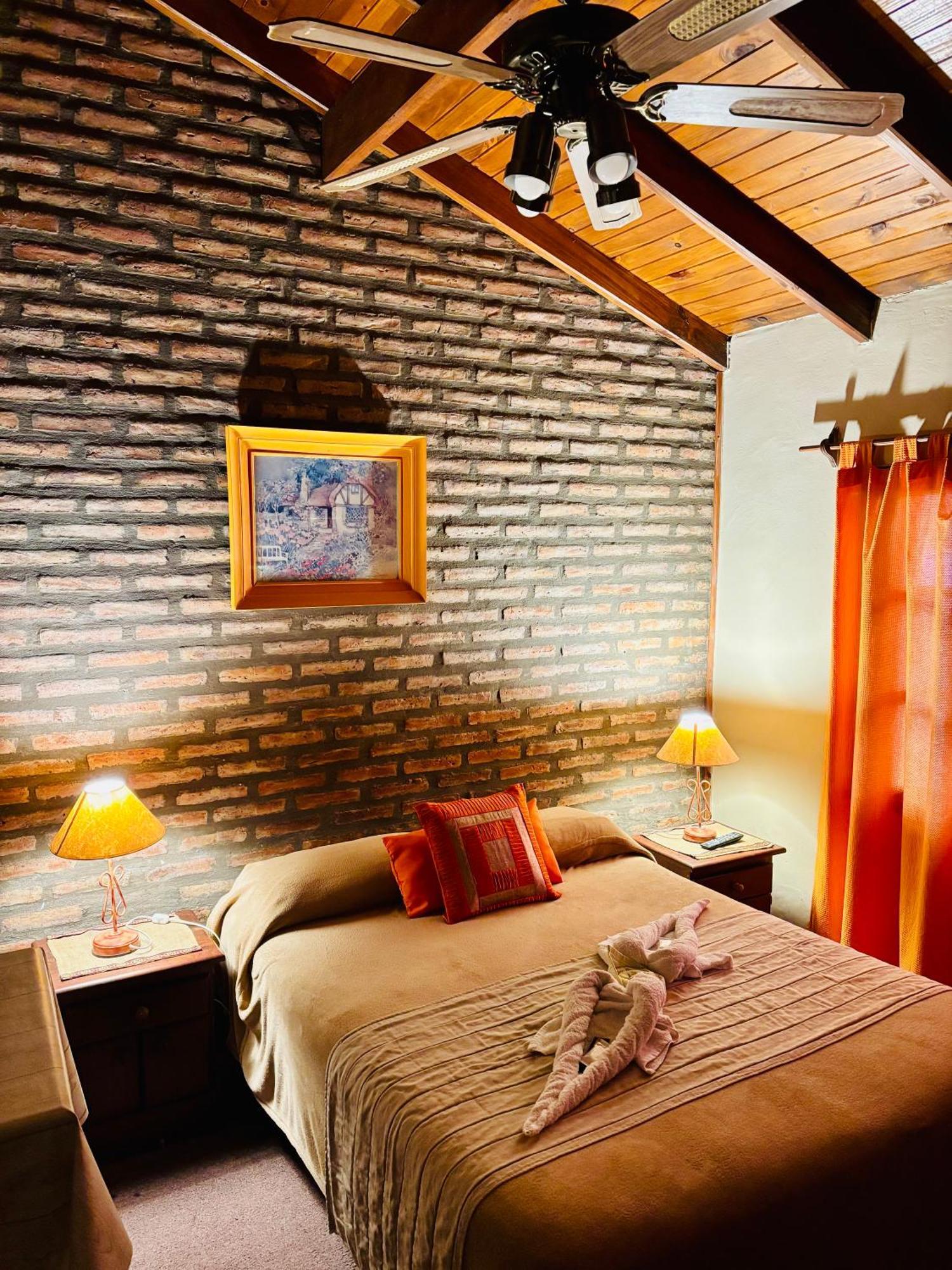 Hotel Altos Del Rincon Merlo エクステリア 写真